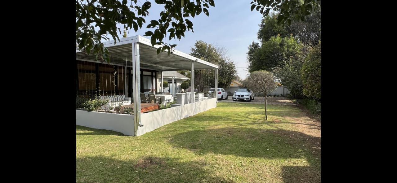 Le'Ciara Luxury Guest House Johannesburg Exterior foto